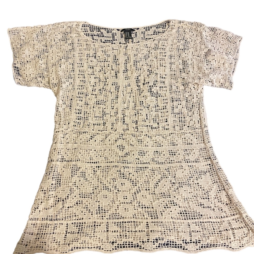 S/M WHITE BEIGE BEACH COVER UP - FOREVER 21, INCLUDES 3/4 WHITE COVERUP